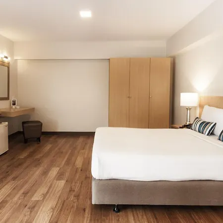 Samran Place Hotel- SHA Plus Ceritied