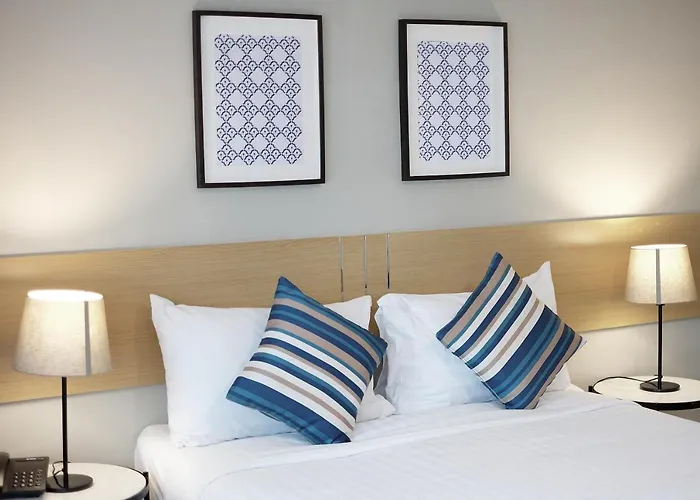 Samran Place Hotel 3*