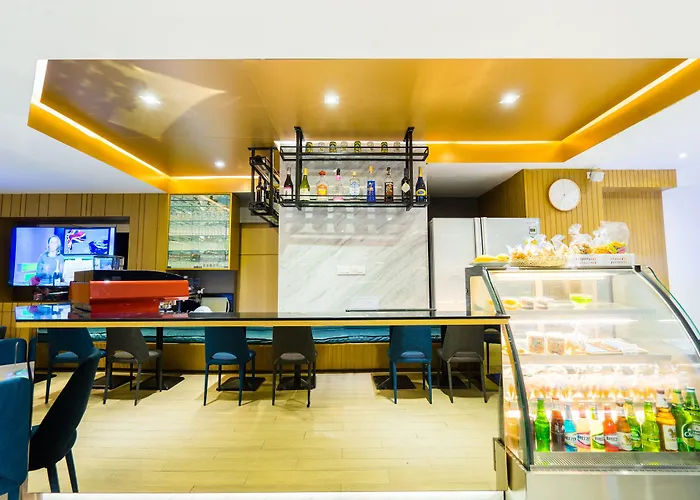 Samran Place Hotel 3*