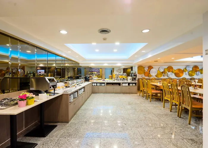 Samran Place 3*
