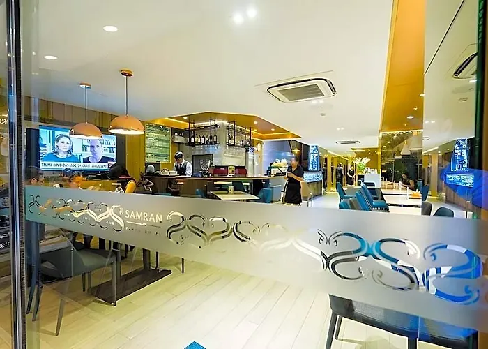 Hotel Samran Place